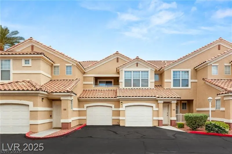 5855 Valley Drive 1080