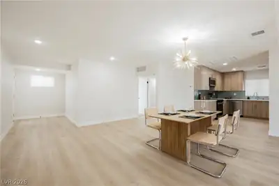 1909 Griffith Avenue, Las Vegas, NV 89104 Dining Area