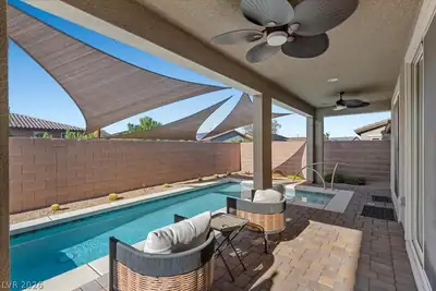 40 Flora Sagio Avenue Patio