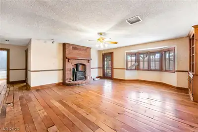 428 Bolsa Drive, Las Vegas, NV 89110 