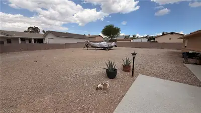 1560 Arabian Drive, Henderson, NV 89002 Yard