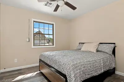 1560 Arabian Drive, Henderson, NV 89002 Bedroom