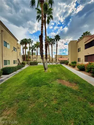 1852 North Decatur Boulevard 101 Yard