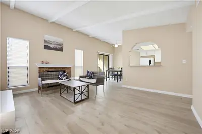 4752 Obannon Drive D, Las Vegas, NV 89102 Living Room