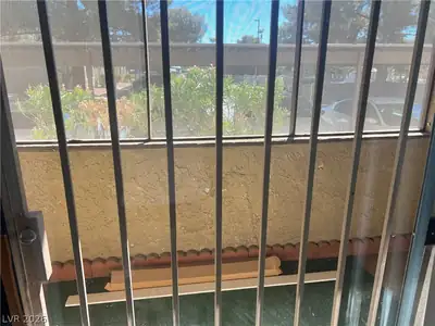 2853 Wheelwright Drive B, Las Vegas, NV 89121 Patio