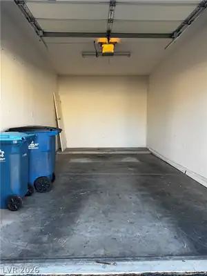 1900 North Torrey Pines Drive 101, Las Vegas, NV 89108 Garage