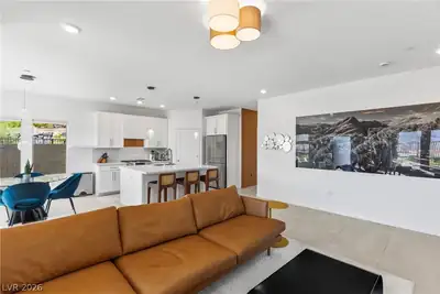 924 Kings Cliff Lane, Las Vegas, NV 89138 Living Room