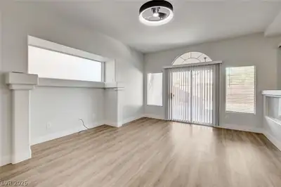 6236 Tawny Griffin Avenue, Las Vegas, NV 89139 Living Room