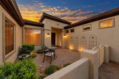 2850 Kensingpark Court, Henderson, NV 89052 Courtyard