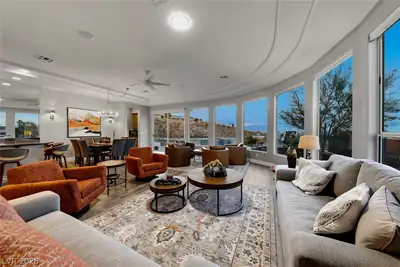 2850 Kensingpark Court, Henderson, NV 89052 Living Room