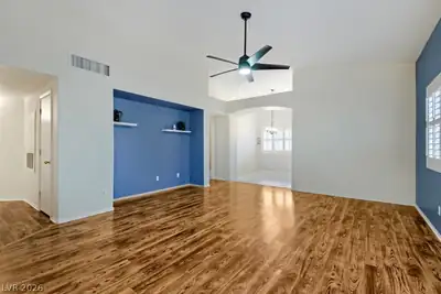 2152 Jasper Bluff Street 202, Las Vegas, NV 89117 Living Room