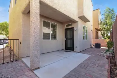 7369 Chrome Hill Street, Las Vegas, NV 89139 Patio