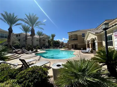8777 West Maule Avenue 1094, Las Vegas, NV 89148 Pool