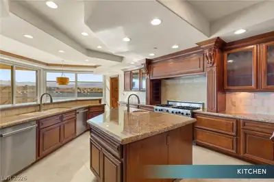 9103 Alta Drive 201, Las Vegas, NV 89145 Kitchen
