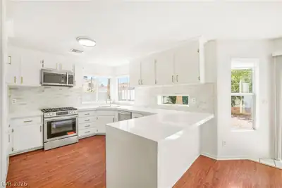 6609 Ives Avenue, Las Vegas, NV 89108 Kitchen
