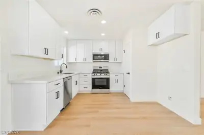 929 Palmetto Street Kitchen