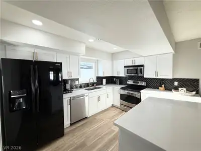 1526 East Twain Avenue, Las Vegas, NV 89169 Kitchen