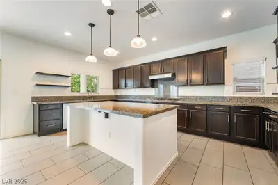 2925 Green Falls Avenue Kitchen