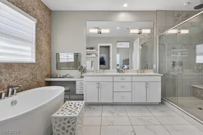 11280 Granite Ridge Drive 1048, Las Vegas, NV 89135 Primary Bathroom