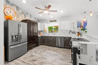 1965 Antelope Hill Court, Henderson, NV 89012 Kitchen