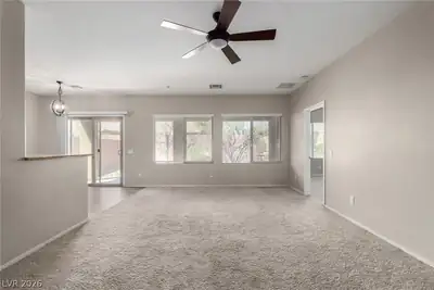 6092 Fox Creek Avenue, Las Vegas, NV 89122 Living Room