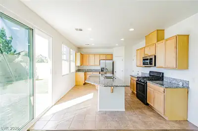 1911 Luxor Lights Avenue, North Las Vegas, NV 89081 Kitchen