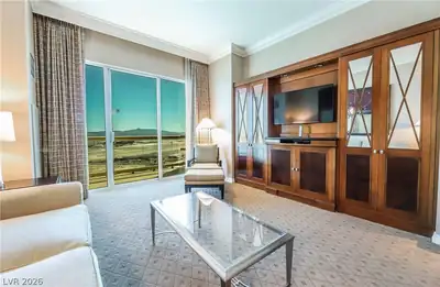 135 East Harmon Avenue 3520, Las Vegas, NV 89109 