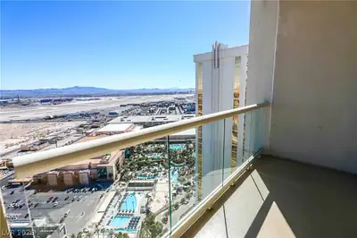 135 East Harmon Avenue 3520, Las Vegas, NV 89109 