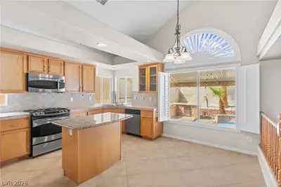 7943 Avalon Island Street, Las Vegas, NV 89139 Kitchen