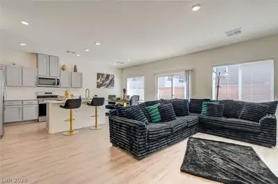 9946 Indigo Cliffs Street, Las Vegas, NV 89141 Living Room