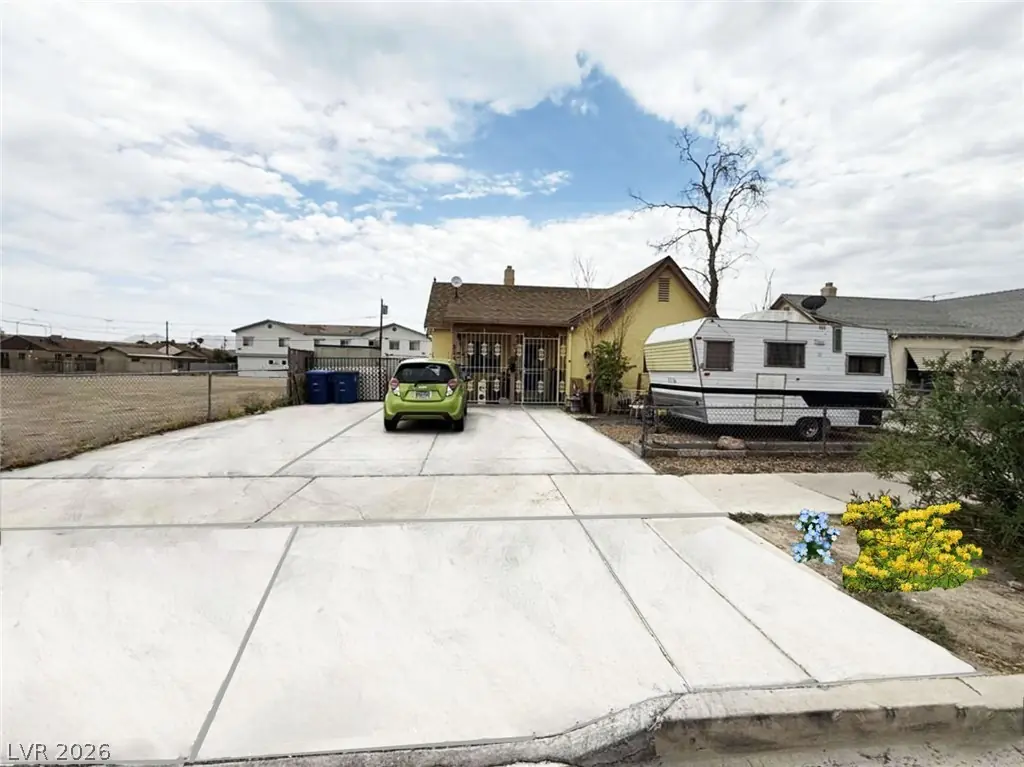 313 North 8th Street, Las Vegas, NV 89101