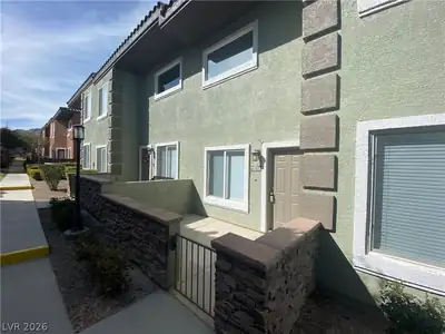 10519 Gold Shadow Avenue, Las Vegas, NV 89129 Front of Structure