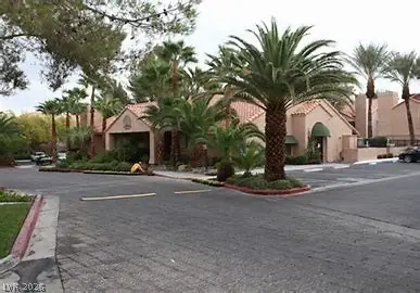 5066 Rainbow Boulevard 201, Las Vegas, NV 89118