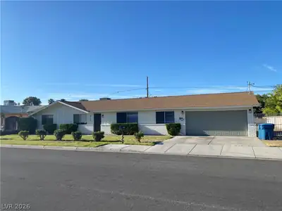 4765 Mohave Avenue, Las Vegas, NV 89104 Front of Structure