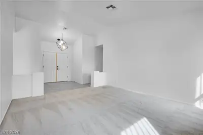 4319 Pageantry Falls Drive, North Las Vegas, NV 89031 Living Room
