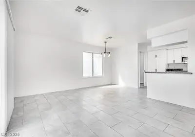 4319 Pageantry Falls Drive, North Las Vegas, NV 89031 Living Room