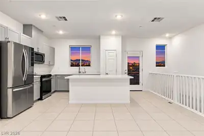 5684 Beguiling Falls Street, Las Vegas, NV 89148 Kitchen