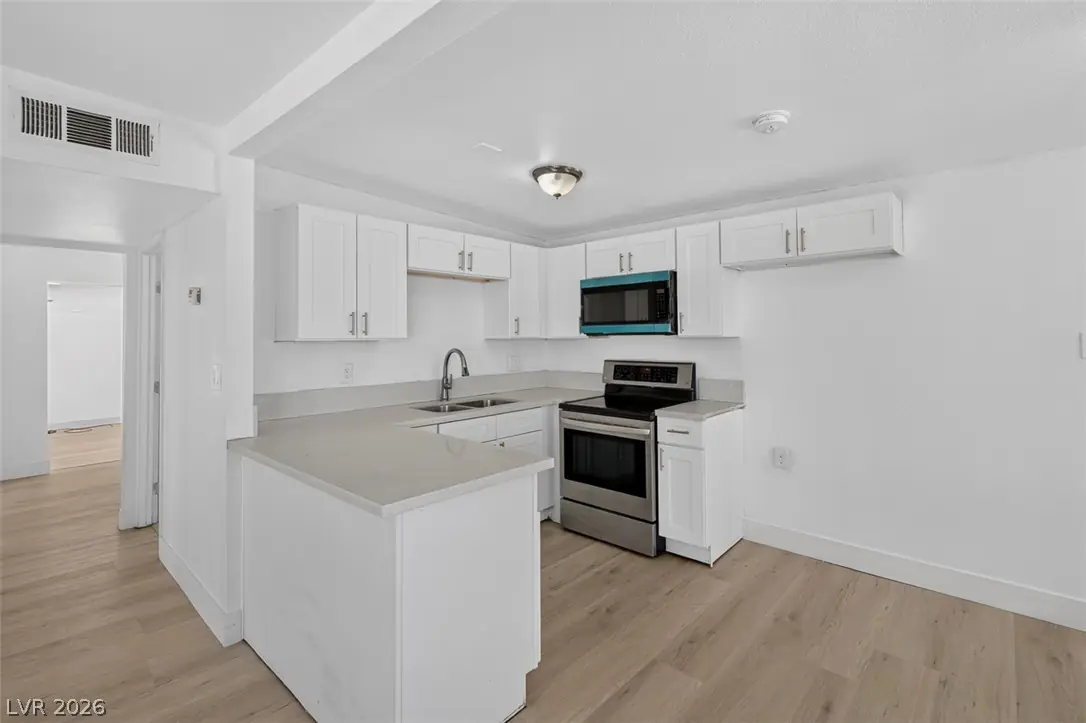 1721 Ardmore Street, Las Vegas, NV 89104