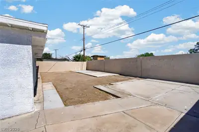 1721 Ardmore Street, Las Vegas, NV 89104 Yard