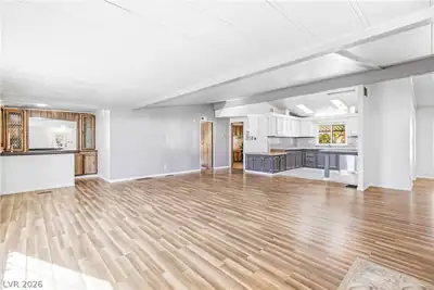 3519 Katmai Drive, Las Vegas, NV 89122 Living Room