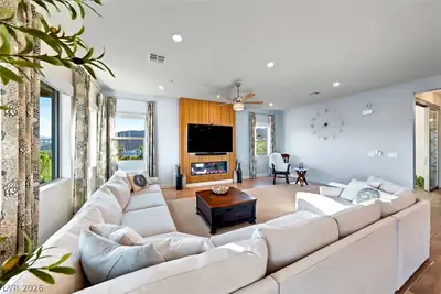 5 Barrio Alto Court, Henderson, NV 89011 Living Room