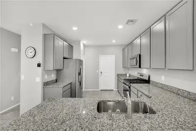 5704 Mia Skye Street, Las Vegas, NV 89148 