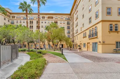2455 West Serene Avenue 714, Las Vegas, NV 89123 Courtyard
