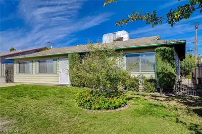 6208 Casada Way, Las Vegas, NV 89107 