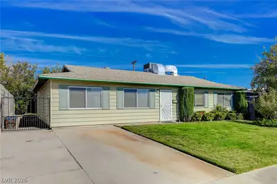 6208 Casada Way, Las Vegas, NV 89107 