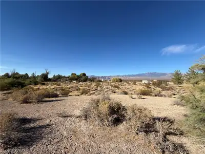 6090 East H S Lane Pahrump, NV 89061