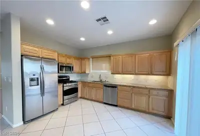 3288 Umbria Gardens Avenue, Las Vegas, NV 89141 Kitchen
