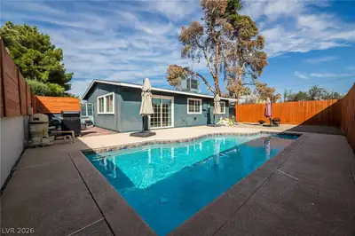 836 North 21st Street, Las Vegas, NV 89101 Pool