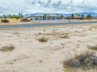 760 East Hickory Street, Pahrump, NV 89048 Front of Structure