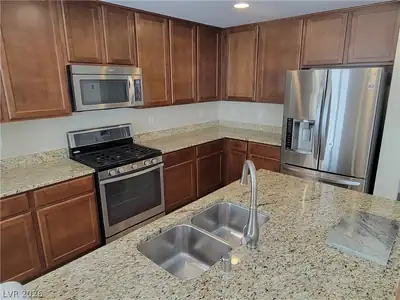 3001 Camino Sereno Avenue, Henderson, NV 89044 Kitchen